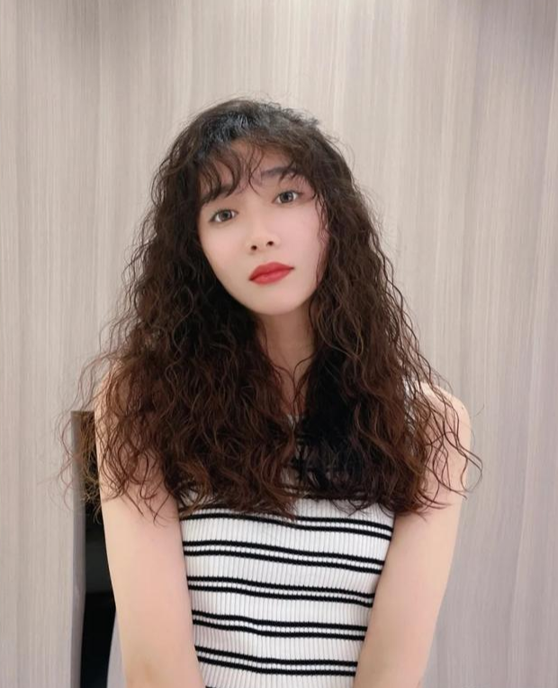 发型 女士发型款式那么多，这么时尚有气质的却不多，你同意吗