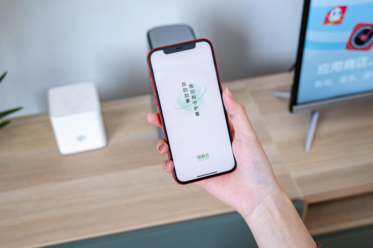 |原图变“糊”图，网友群嘲不断！微信这次学乖了