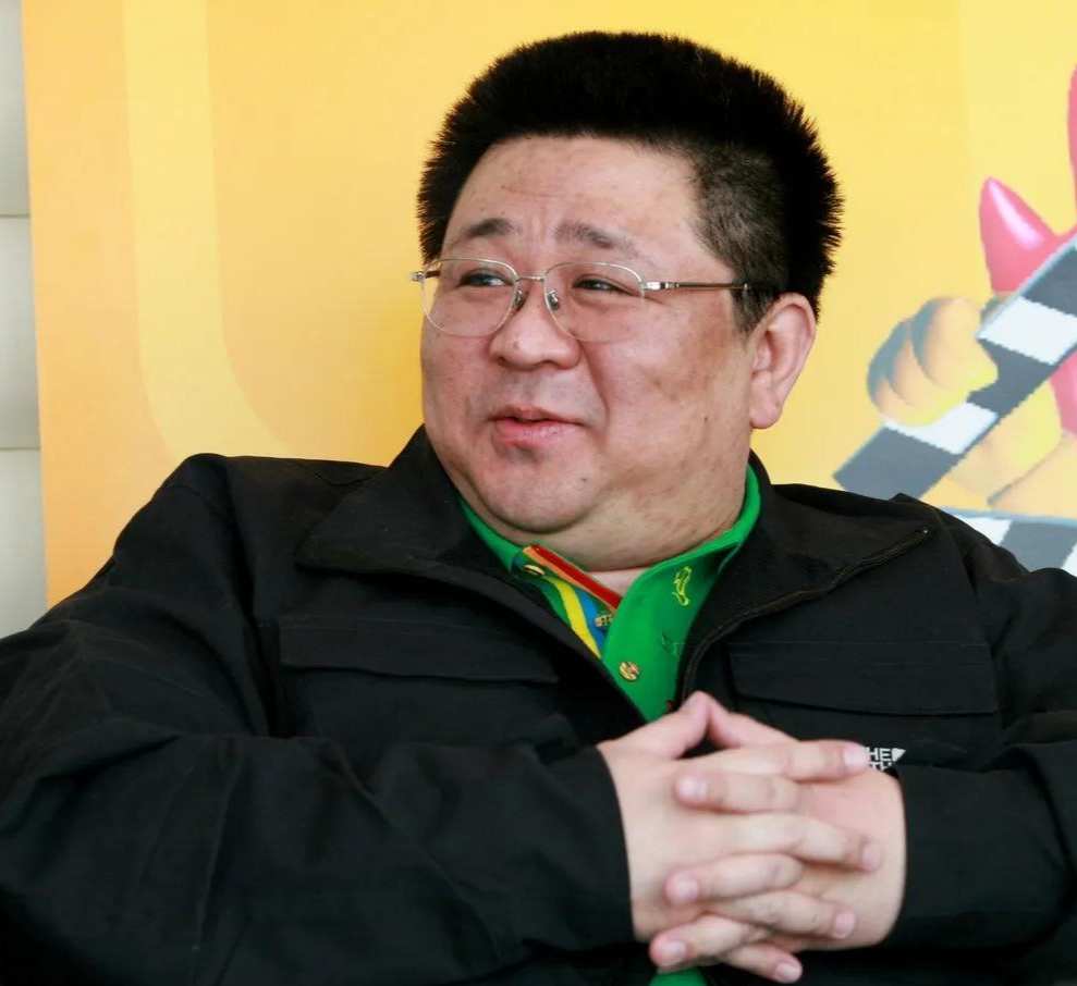 梁冠华|梁冠华：靠“狄仁杰”走红，因太胖而自卑，却又娶了人艺女神为妻