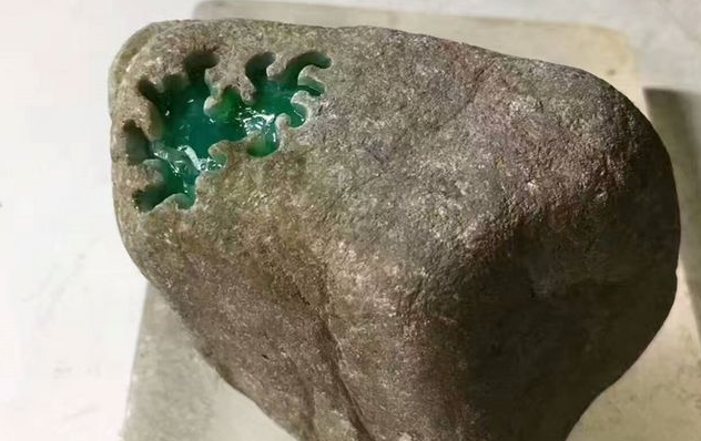 翡翠|翡翠原石的认知:不要只停留在新坑、老坑中,还有“山水之分”