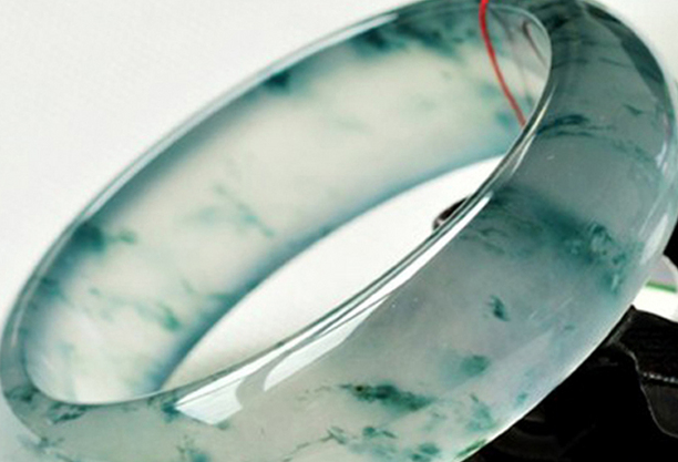 翡翠|不要太贪图便宜,比如说在翡翠身上,你以为便宜的就有好货吗?