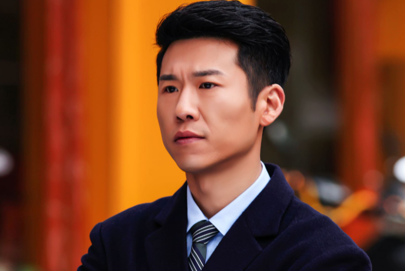 王骁|曾出演《白鹿原》配角，因“演员请就位”走红，深扒家世他竟是星二代？