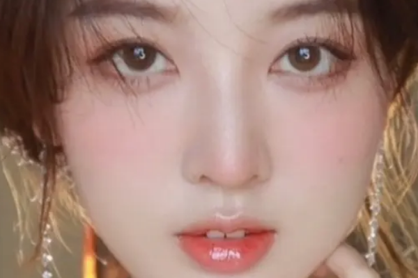 化妆 能捏出水的白开水妆容,自然通透又水润,快来get吧