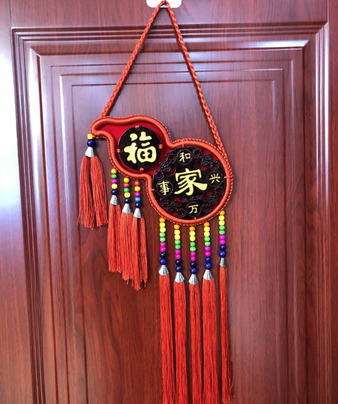 客厅|除夕夜：不管新房旧房，客厅不要忘了挂中国结！新的一年红红火火。