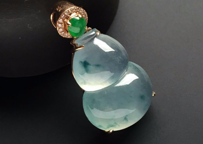 翡翠|凭借翡翠的外貌,便可以判定它的价值了吗?这种想法大错特错