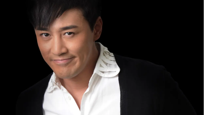 林峰|林峰出身豪门,能演能唱从跑龙套到走红,只用了2年