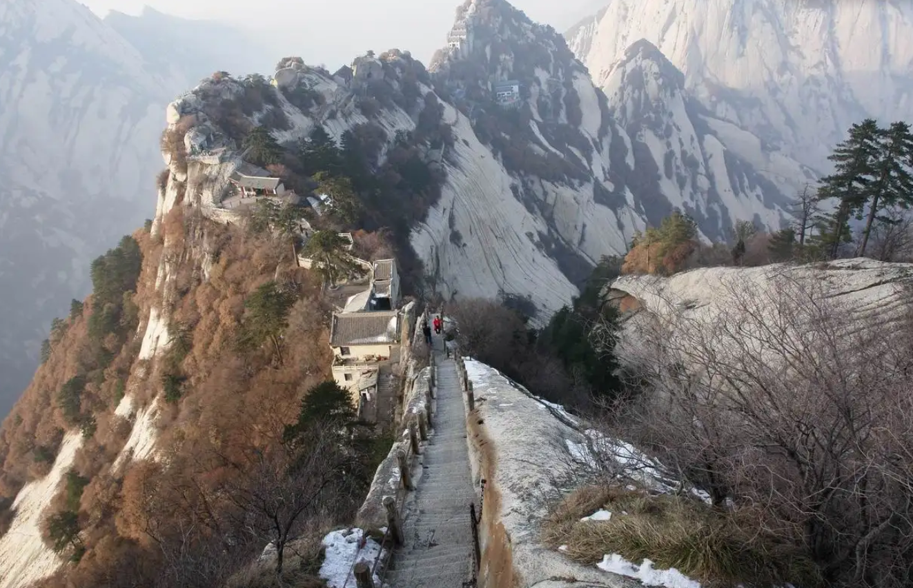 华山|你去过中国“东大门”旅游吗？这里的景色可真不错，快看看吧