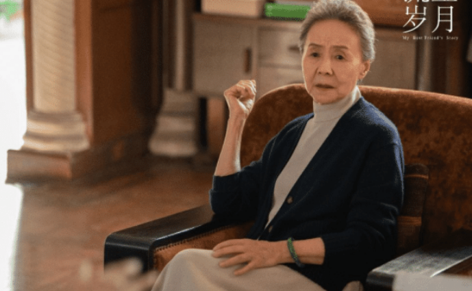 刘诗诗|刘诗诗奶奶在剧中的翡翠珠宝，都是自己的私藏品，爱了爱了！