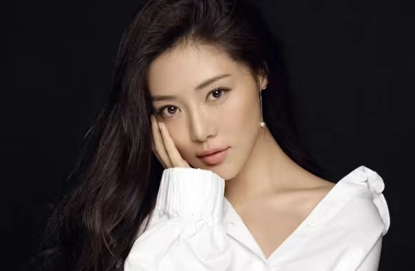 邓家佳|最新八卦汇总:邓家佳,刘怡潼,郑合惠子,张子枫