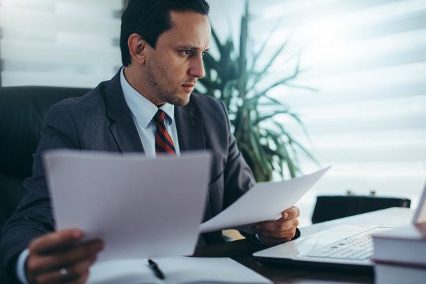 高适|人生总是在努力中选择，选择中努力