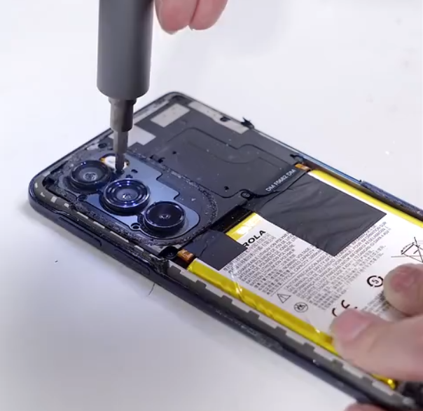 CPU|无任何散热的骁龙8，最高能达到什么样的温度？结果细思极恐