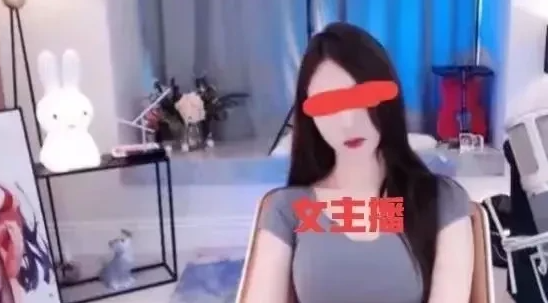 40岁男子爱上23岁女主播,打赏300万后只求一个拥抱,女主播:你不配!