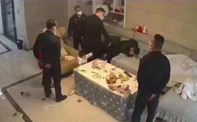 大快人心,这次临时工终于不背锅了,廖勇主任出名了!