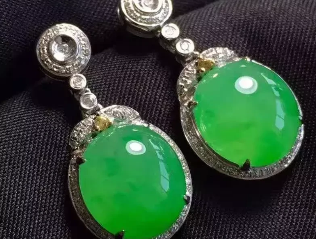 翡翠|蛋面虽然特别小,但却是取其精华去其糟粕,贵是有道理的