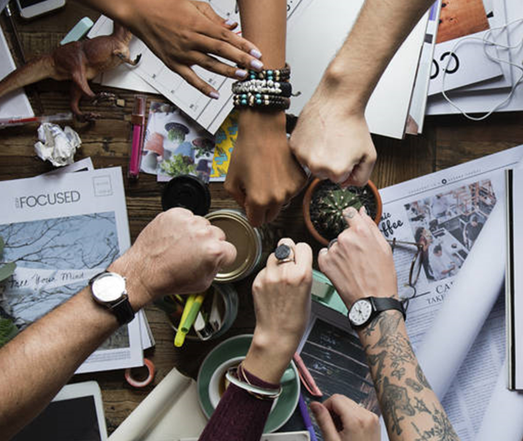 算法|实体店纷纷倒闭，在互联网的大环境下，实体店老板们该何去何从？