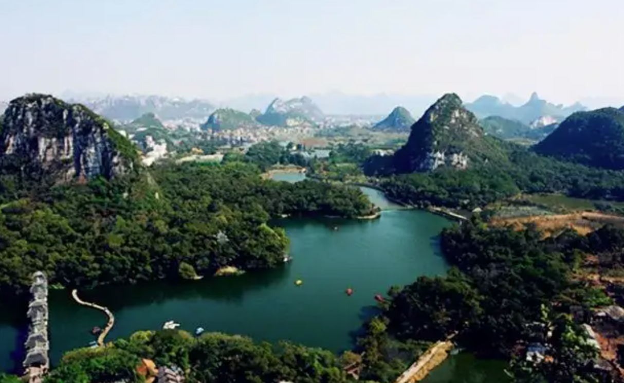 古镇|还不知道去哪里玩吗？还在犹豫应该什么时候出发吗？