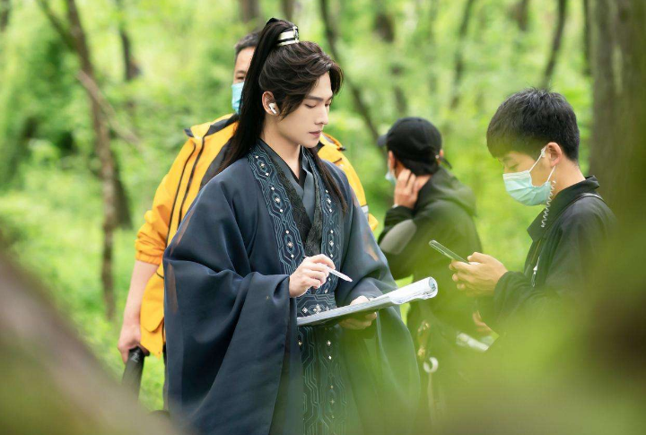 赵露思|两部待播剧未播先火,和吴磊、杨洋都有合作,赵露思成男神收割机