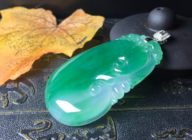 雕刻|翡翠精湛的雕刻技法，其实就是一种传承，拥有着非常悠久的历史