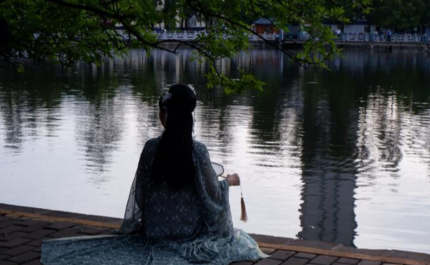 大理|想出去呆一年半载，心情不好，想请问哪个城市适合散心？