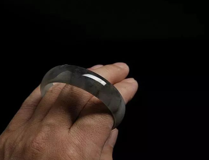 翡翠|看懂乌鸡种翡翠，这一篇文章就够了！