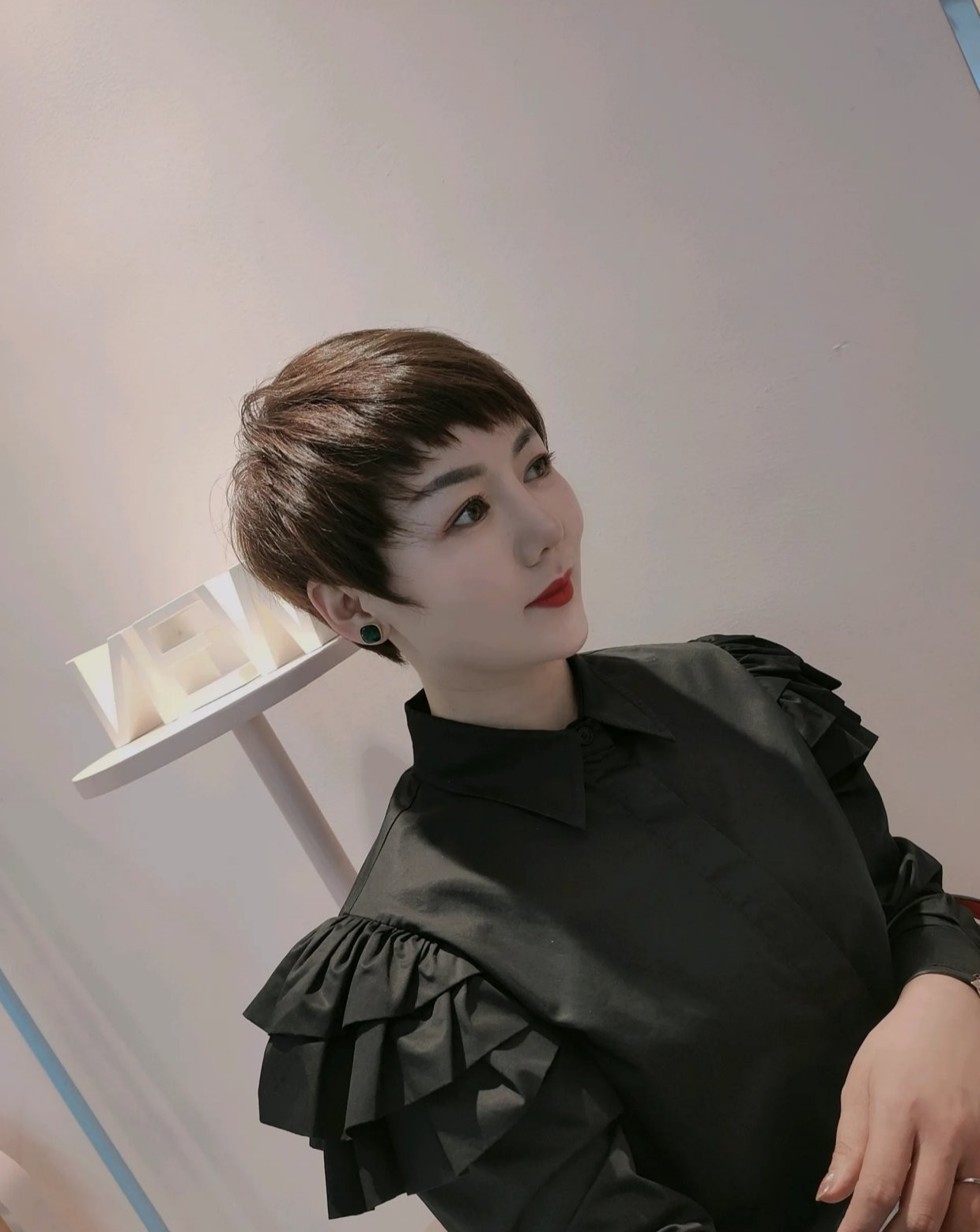 刘海 今夏女发怎么剪好看？这5种别错过，时尚瘦脸颜值高