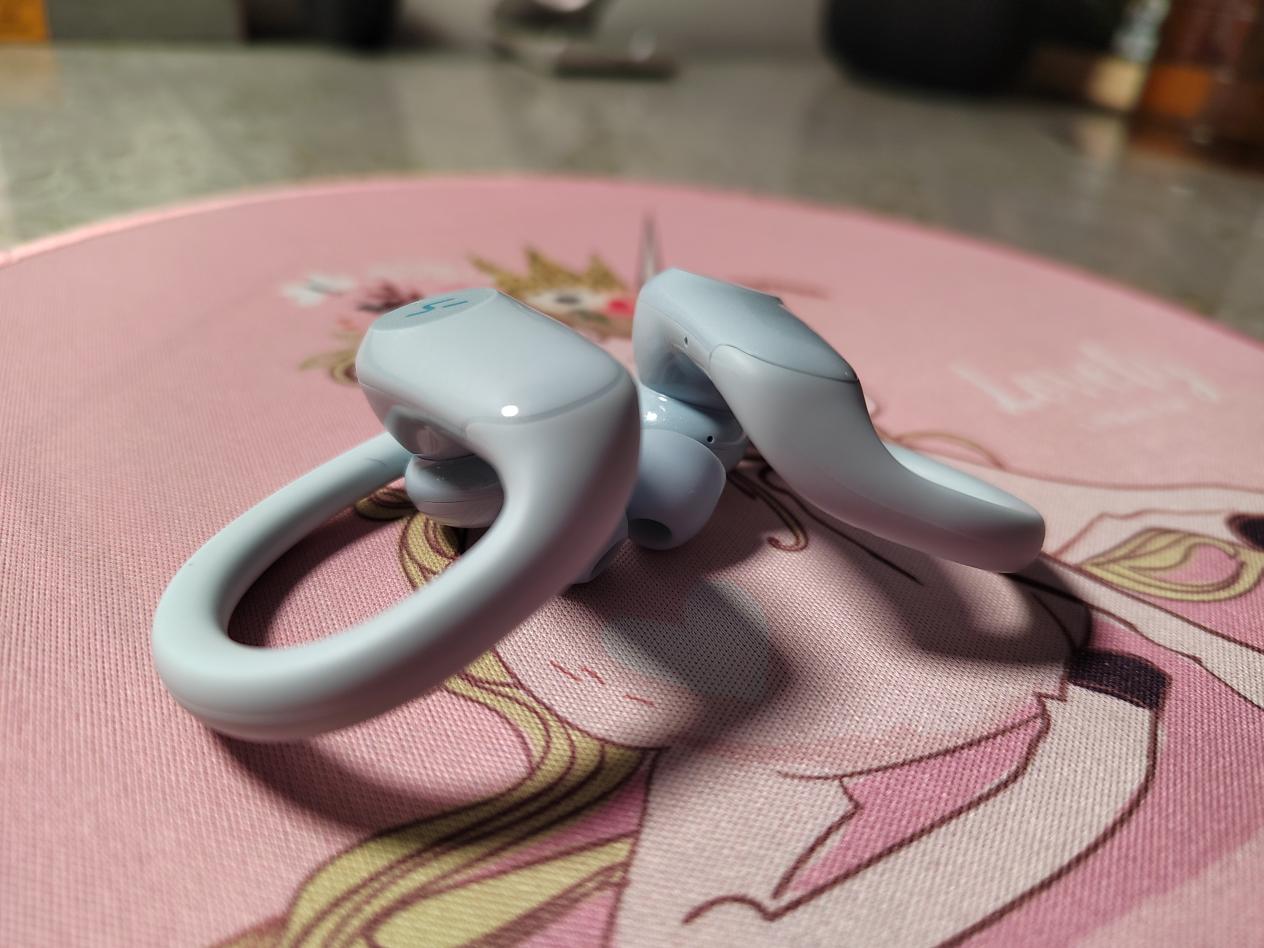 蓝牙耳机|耳挂式运动耳机,不惧运动和汗水的运动神器,hakll action体验