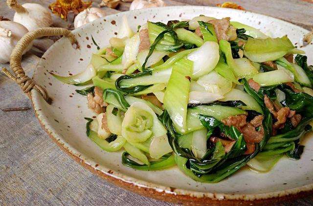 肝脏|天然“烂肝王”被揪出，并非烟酒，转告家人：1种“菜”挨饿也别吃