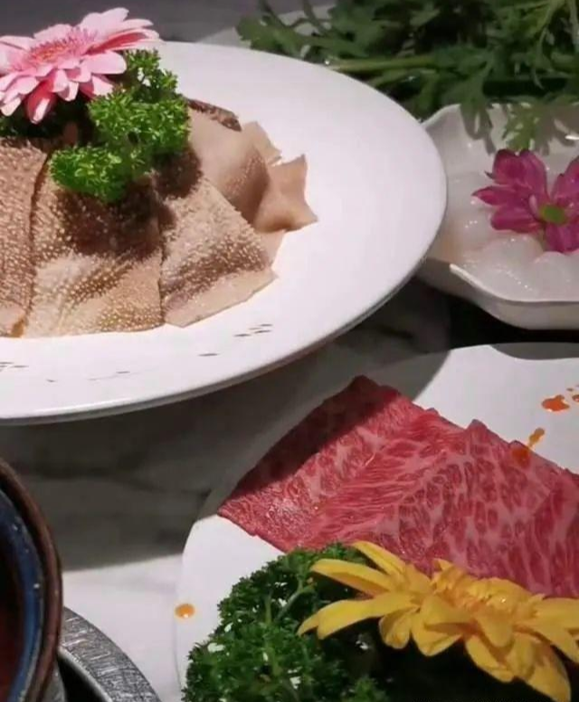 豪宅|8位晚年移居国外的老牌明星，住豪宅，嫁外籍老公，和儿女团聚