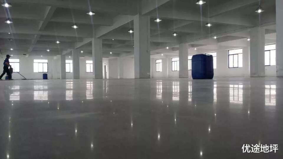 固化剂地坪怎么施工?4步做出完美地坪