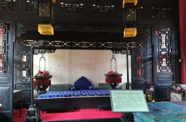 卧室布局“3宜3忌”:睡眠不好精神差,可以尝试改布局