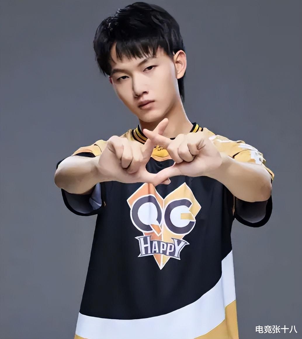 fly|职业选手收入水平大公开，小胖收入令人不解，第一名居然是他？