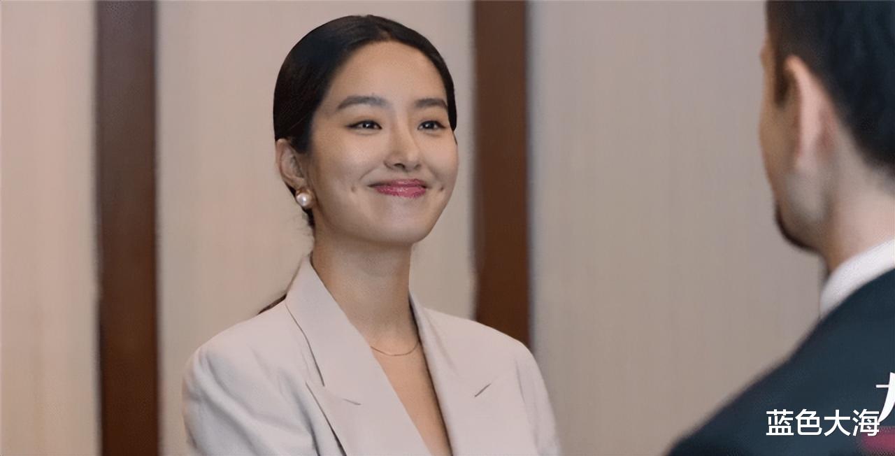 刘亦菲|刘亦菲和杨采钰，都是陈金飞力捧的女星，境遇却大不相同