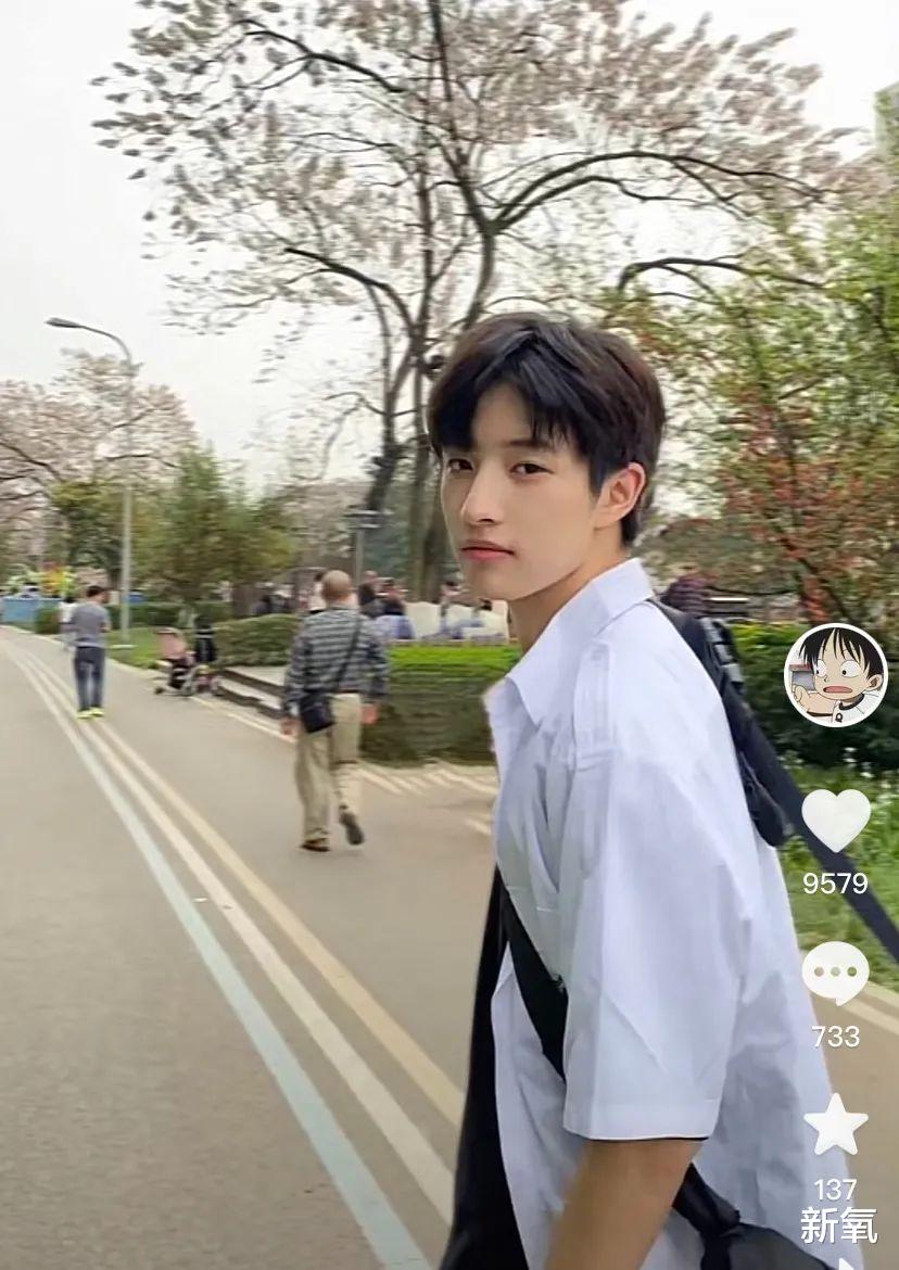 丁海寅|又尬又上头的偶像剧被万人催更,还被评cp颜值天花板?