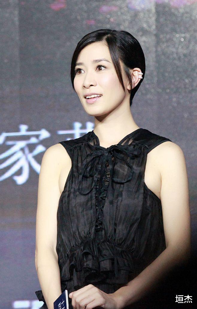 佘诗曼|佘诗曼：专注事业忽略爱情，爱孩子却错过生育年龄，47岁仍单身