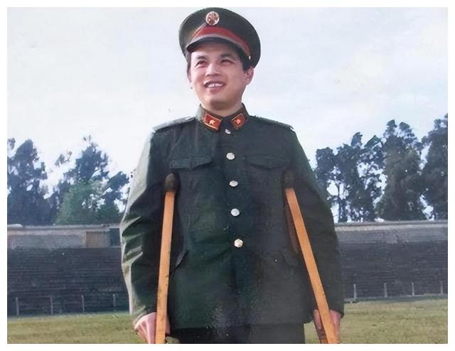 徐良|独腿英雄徐良，1987年登上春晚红极一时，后因谣言闹得妻离子散