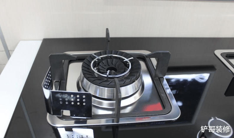 同样是燃气灶,500元和3000元有何区别?买了3次,终于明白了