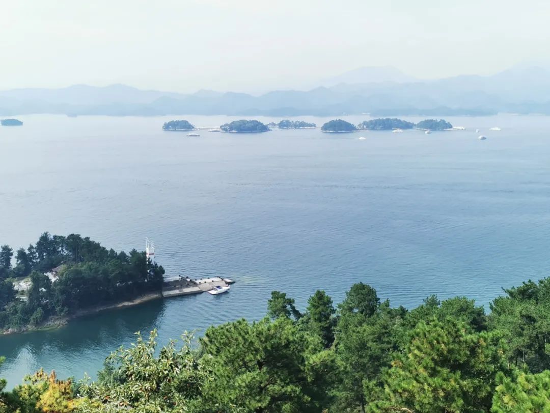 贺兰山|浙江千岛湖——乘船上岛很无聊，不如省钱泡酒店！
