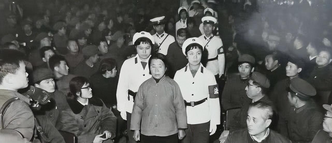 80年代最大贪污犯王守信：在法庭上蹿下跳拒不认罪，最终被枪决