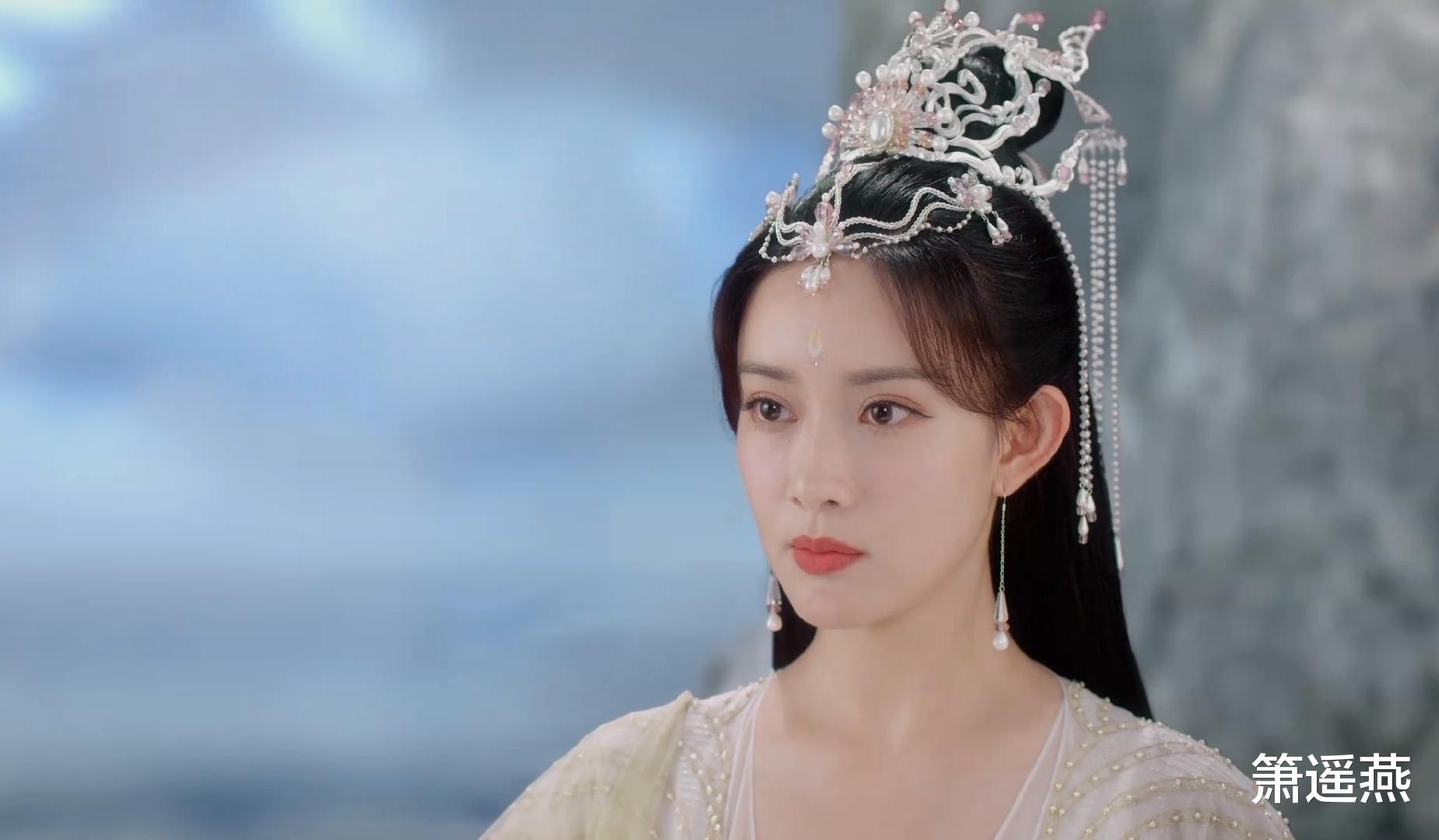 芷昔|《沉香如屑》：芷昔给萤灯吃锁忆丹弄巧成拙，让妹妹颜淡在凡间多了麻烦