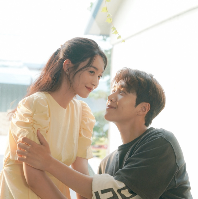 去有风的地方|论植入,《去有风的地方》太肆无忌惮,大logo恨不得怼观众脸上