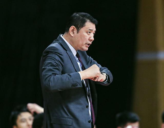 高诗岩|徐长锁四名楚歌，鲁媒力挺高速换帅，挽留高诗岩还剩最后一线希望