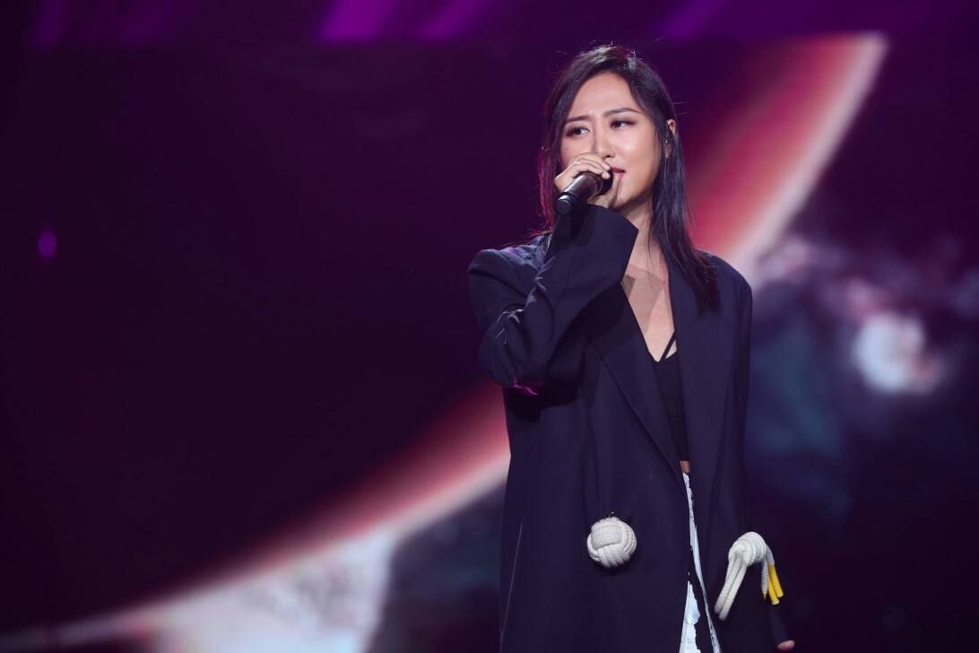 陈粒|她是歌坛中特殊的歌手，不签公司没经纪人，却依旧是火得一塌糊涂