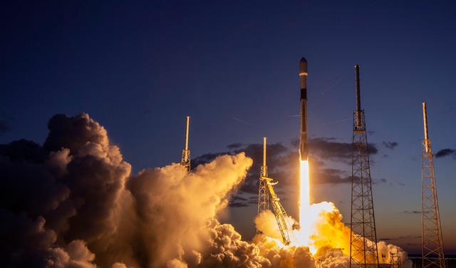 问题解决后,SpaceX猎鹰9号火箭B1060第14次出征,成功一箭双星