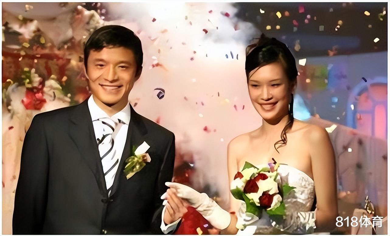 台剧|人生赢家! 47岁谢晖娶小16岁俄超模, 4岁混血儿子写毛笔字有模有样