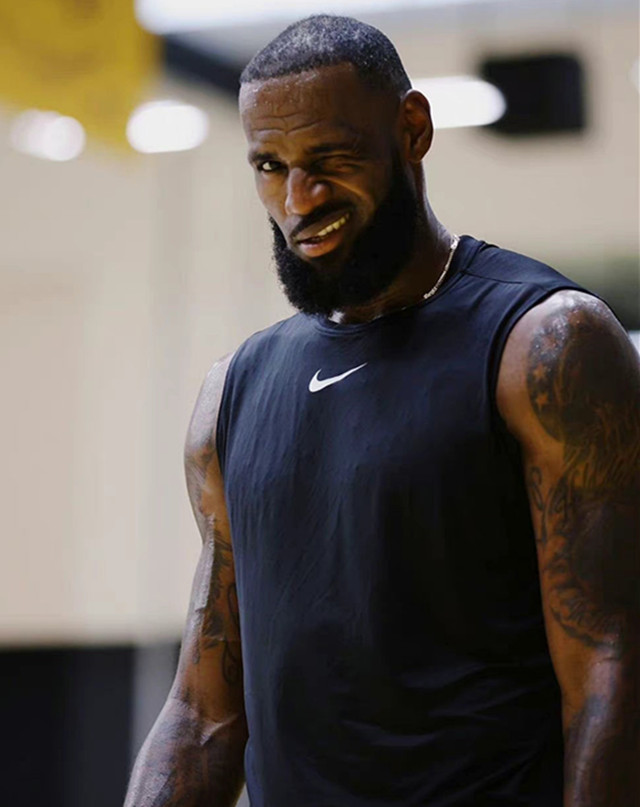 防腐剂 发型一致了！NBA历史得分榜前5，天勾乔詹科马龙，现在都没头发了