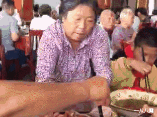 神回复:为什么上亿年的恐龙没有产生文明,而200年的人类却产生了文明?