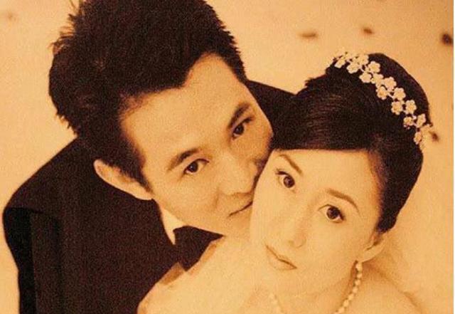 许鞍华|1991年，怀有身孕的黄秋燕被李连杰抛弃，现如今她怎么样了？