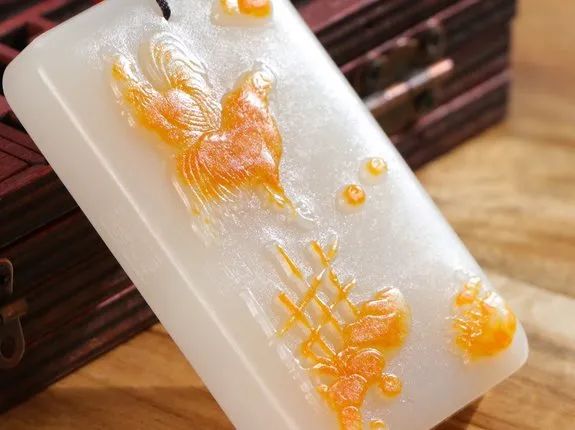 雕刻|俏色巧雕 | 一刀一色皆艺术!