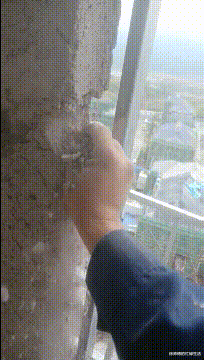 陈奕迅|陈奕迅老婆新潮装扮遭吐槽：像大街上跑出来的SJB