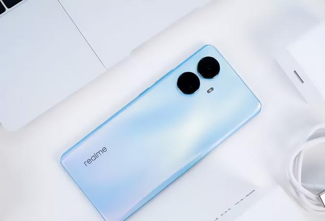 国产手机|1亿像素+20G+5000mAh，1699元起步，国产手机厂商卷到“无底线”